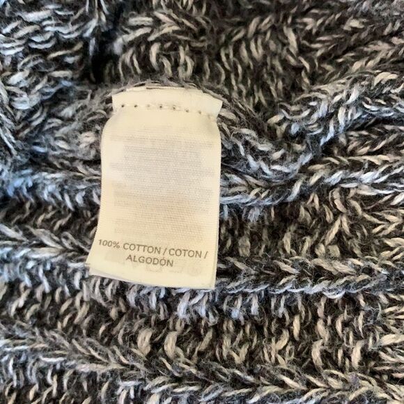 Victoria’s Secret sweater size Small - Picture 11 of 16